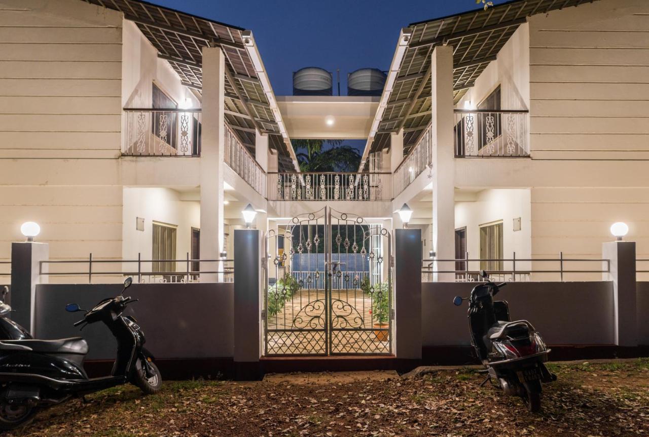 Marine Studios By Le Pension Stays Marmagao Exterior foto